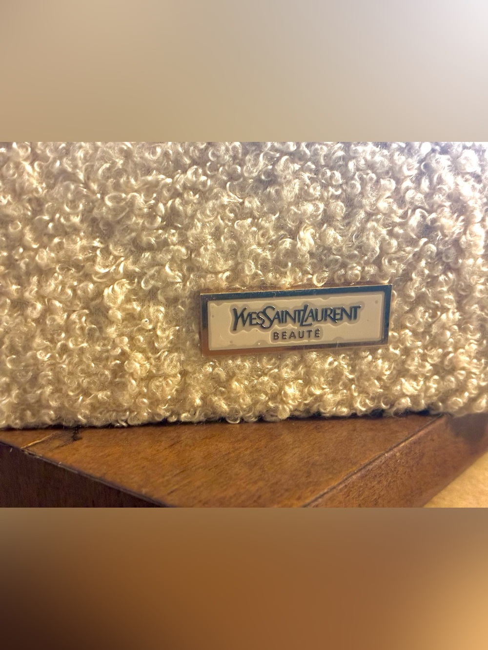 Yves Saint Laurent Cream Bouclé Small Trousseau Case with Stunning Gold Logo - Picture 7 of 13